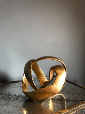 Gold Alu Knot Image