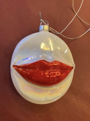 Lips Bauble Red Image