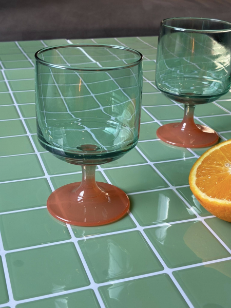 Aqua Peach Wine glass Image