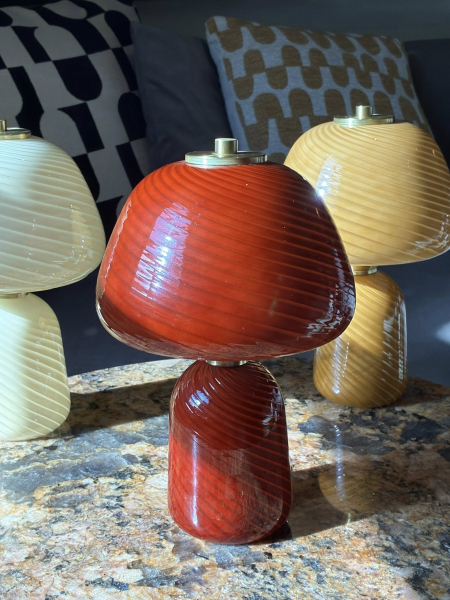 Burgundy Glass Lamp Image