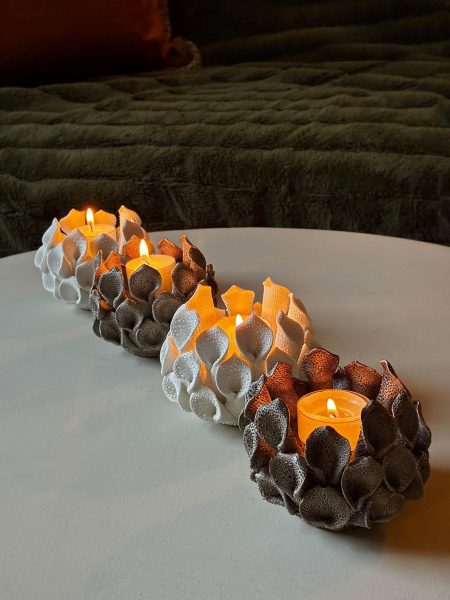 Bronze Porcelain Lotus T-Light Image