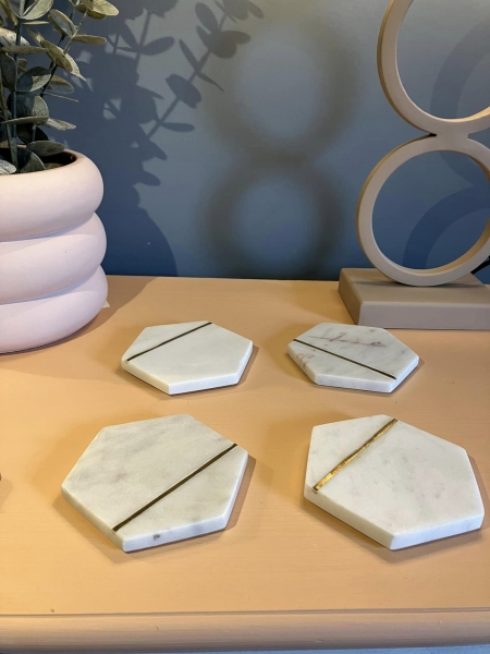 4 Hexa Marble Coasters Image
