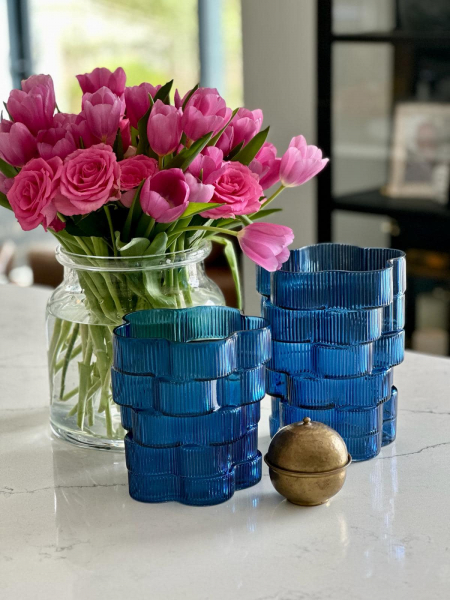 Azure Stagger Vase S Image